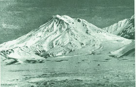 Вулкан Безымянный до извержения 1955-1956гг (с) Б.И.Пийп