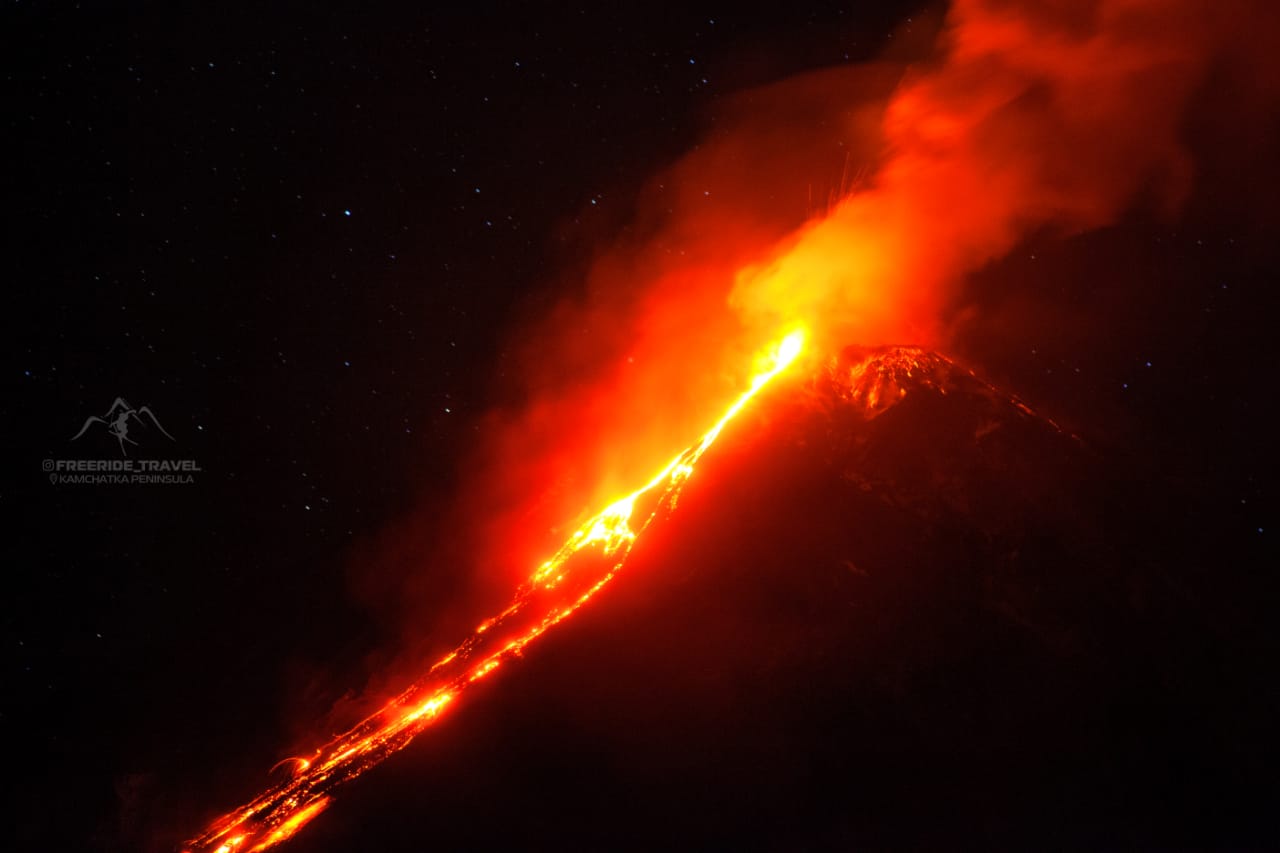 Извержение вулкана Ключевской, ноябрь 2020 (с) Евгений Антипин